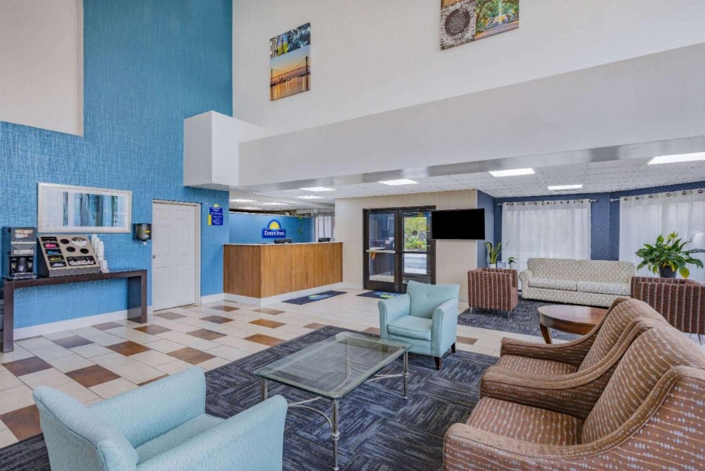 Days Inn & Suites by Wyndham Savannah Midtown Image 12