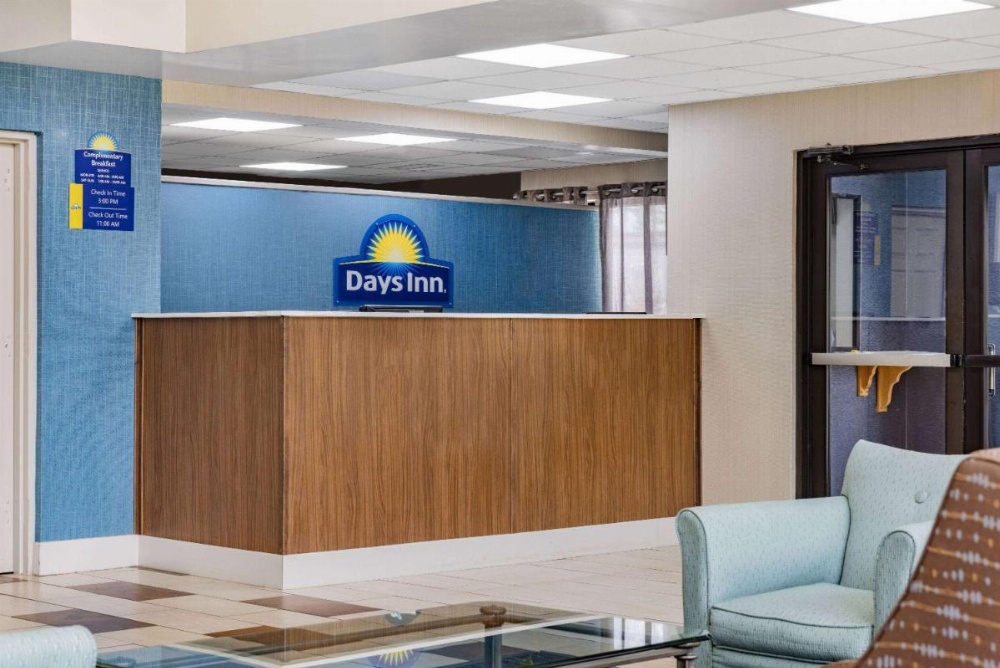 Days Inn & Suites by Wyndham Savannah Midtown Image 13