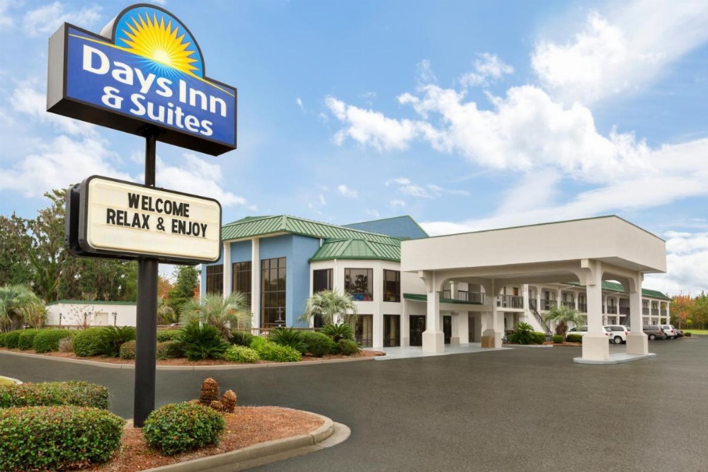Days Inn & Suites by Wyndham Savannah Midtown Image 34